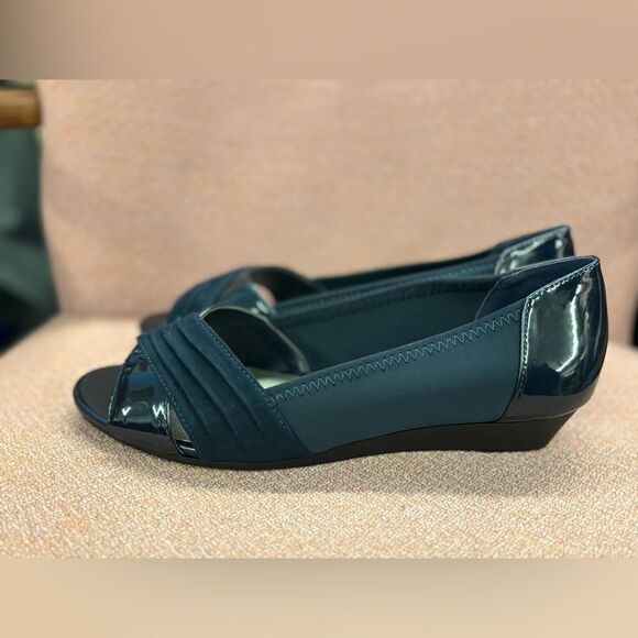 New Aubrey Lynn AL-Caleigh Dark Navy open toe flat 8M - Picture 4 of 6